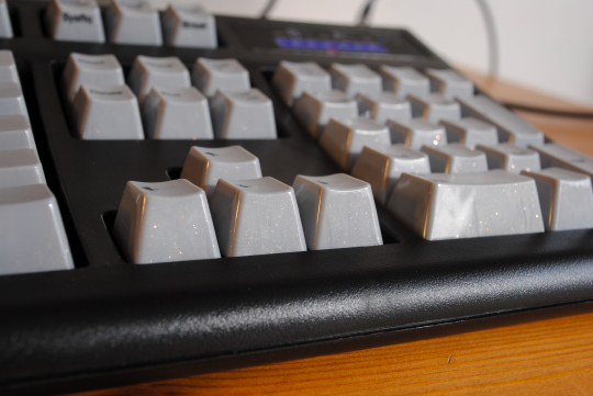 [sparkling grey keys]