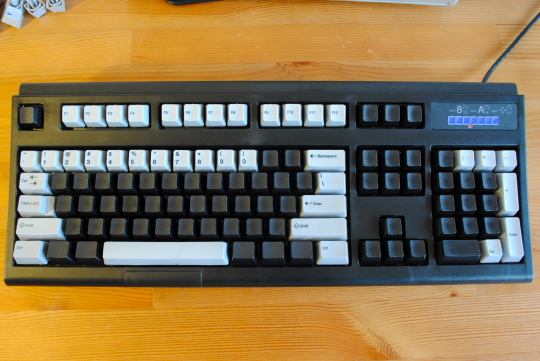 [keyboard with mixed keycaps]